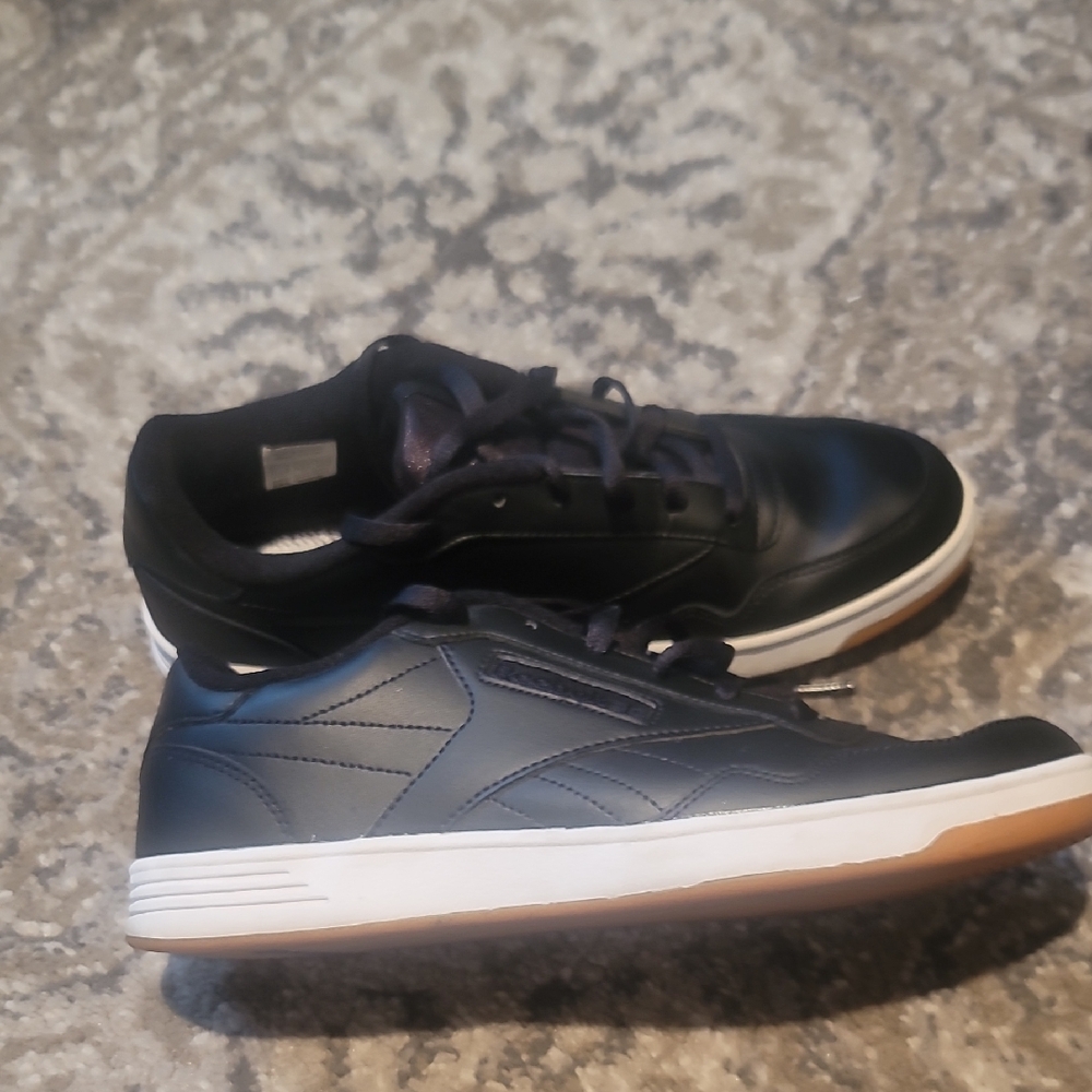 Women's Black Lace-Up Casual Sneakers Reebok Classics